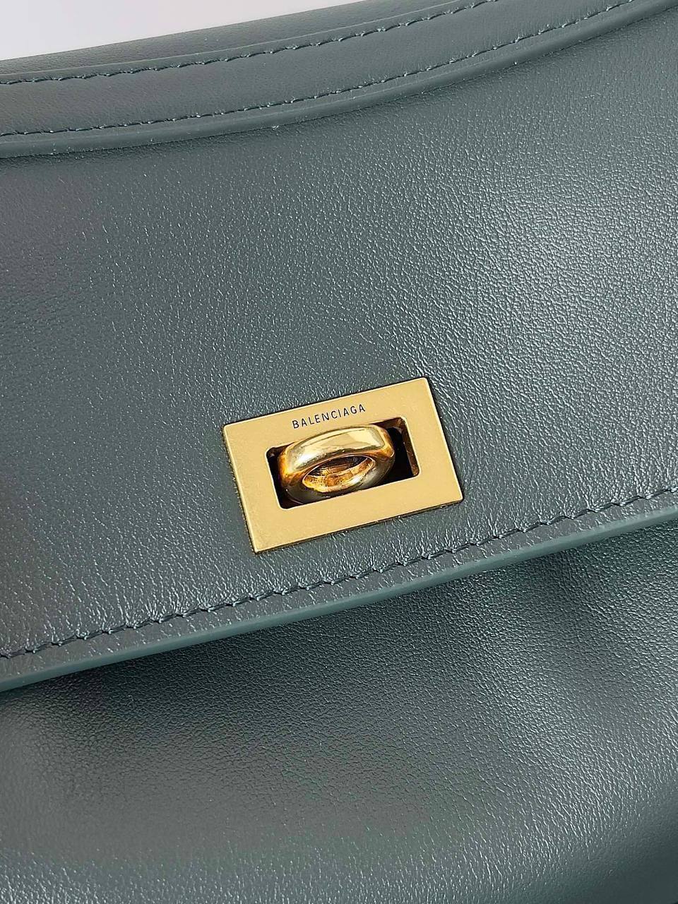 Сумка Balenciaga Rodeo 4