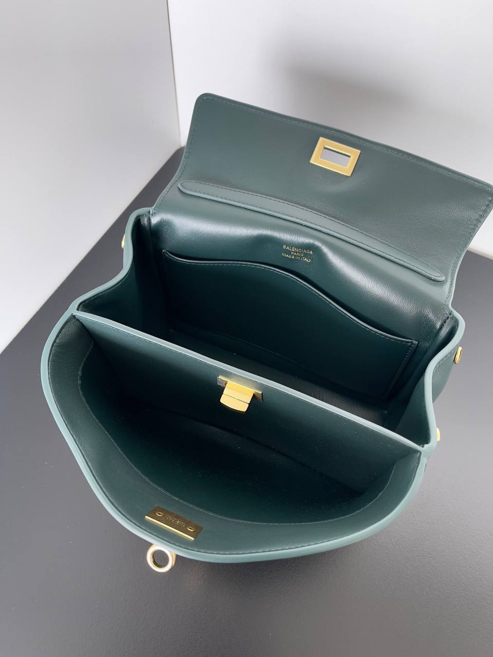 Сумка Balenciaga Rodeo 8