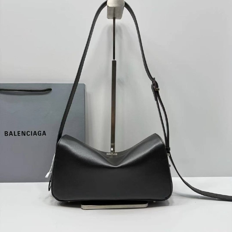 Сумка Balenciaga 3