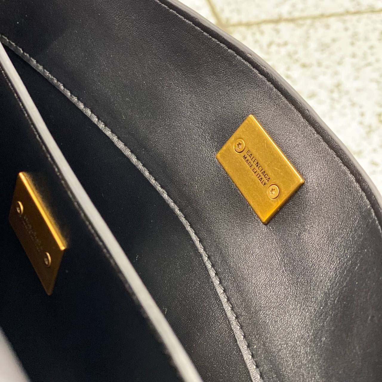 Сумка Balenciaga 10