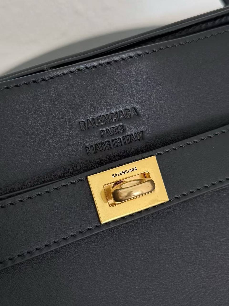 Сумка Balenciaga 4