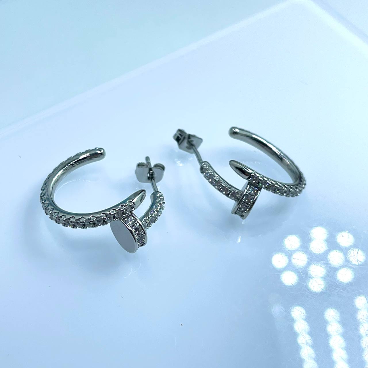 Серьги Cartier