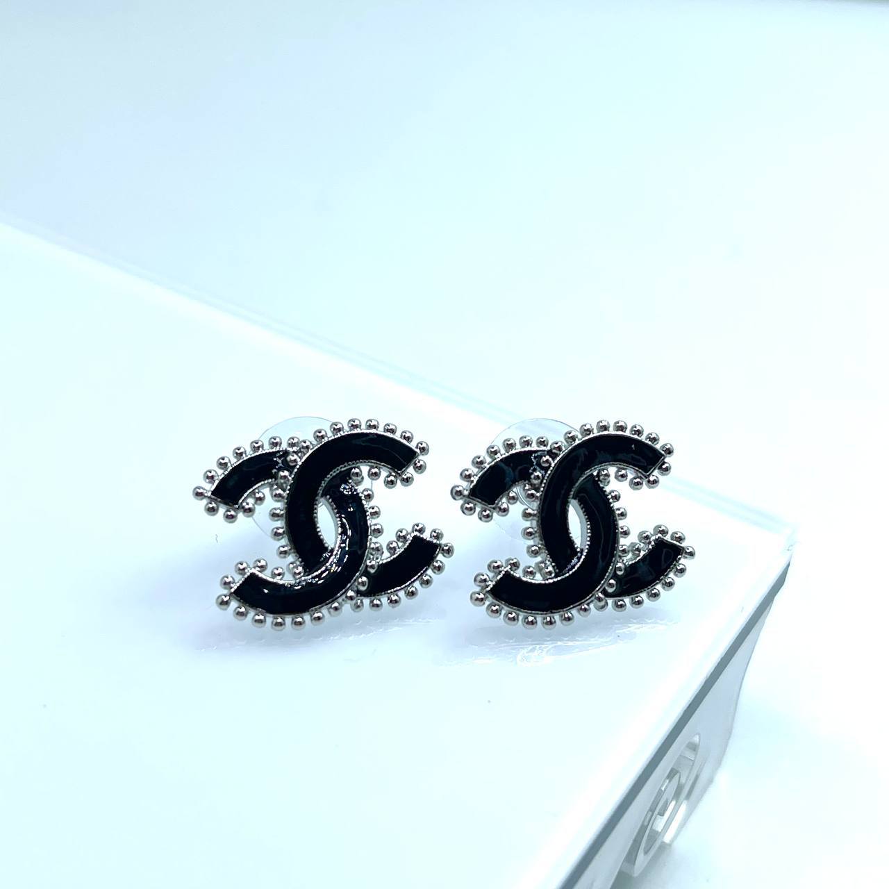 Серьги Chanel