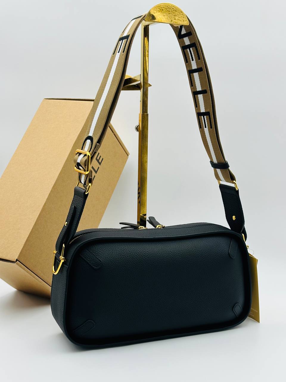 Сумка Coccinelle 13