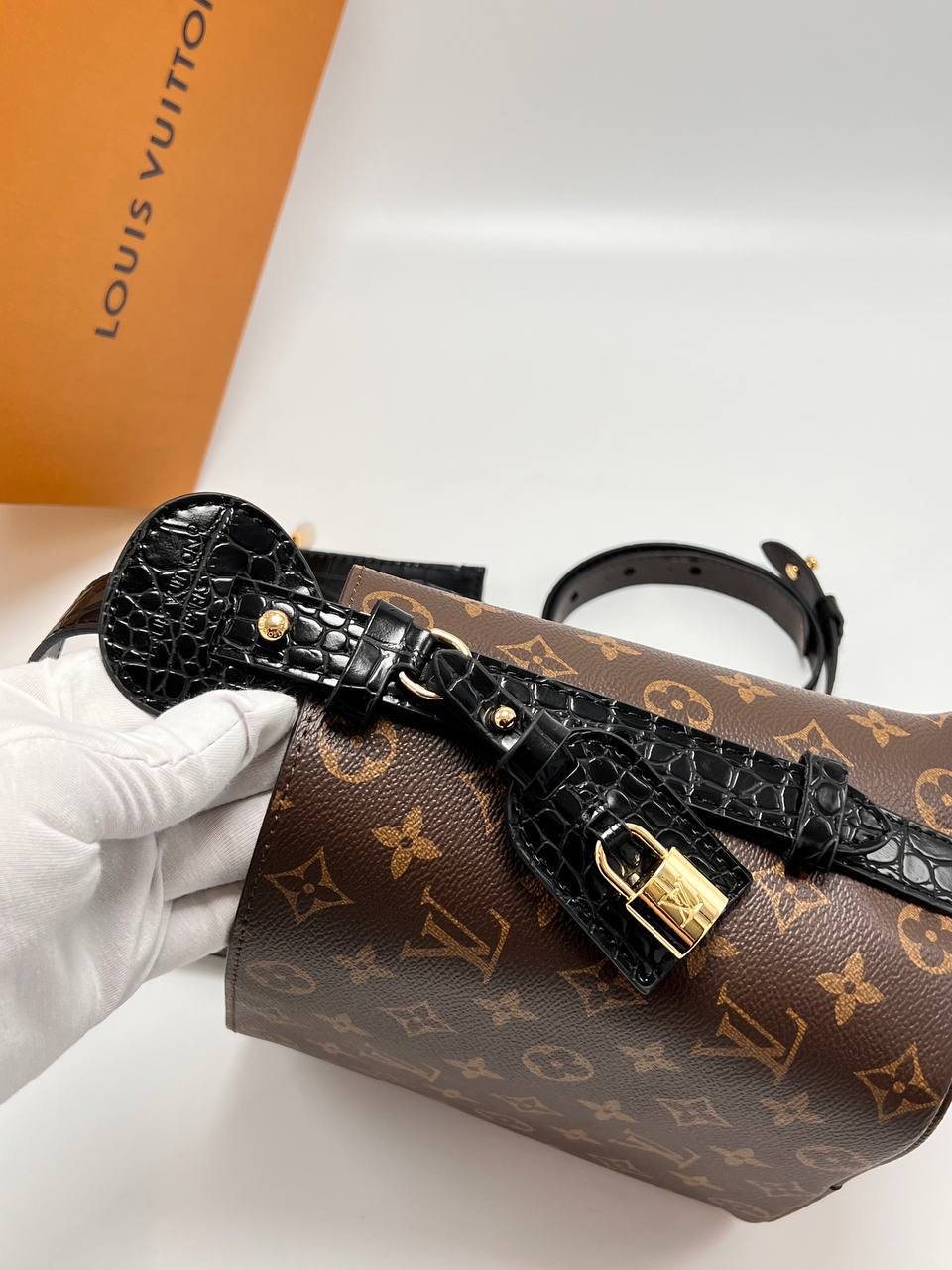 Сумка Louis Vuitton 9