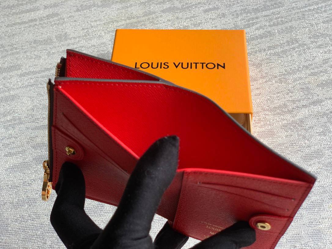 Кошелек Louis Vuitton 9