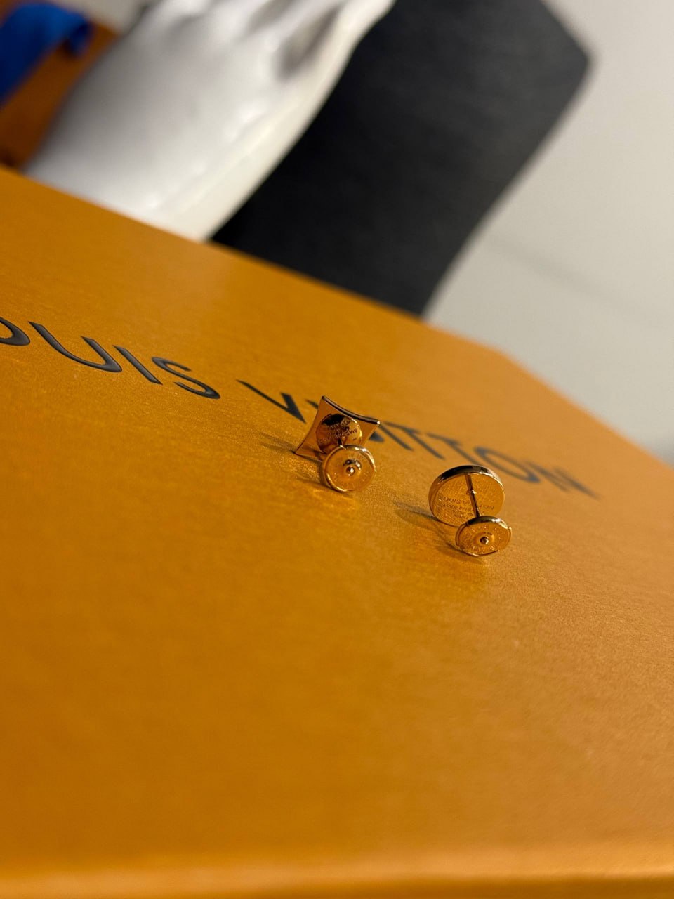 Серьги Louis Vuitton 3