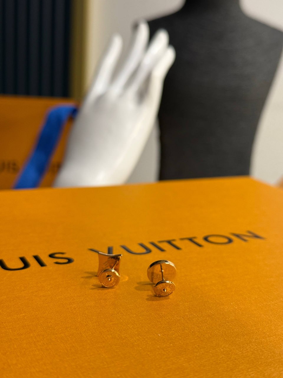 Серьги Louis Vuitton 4