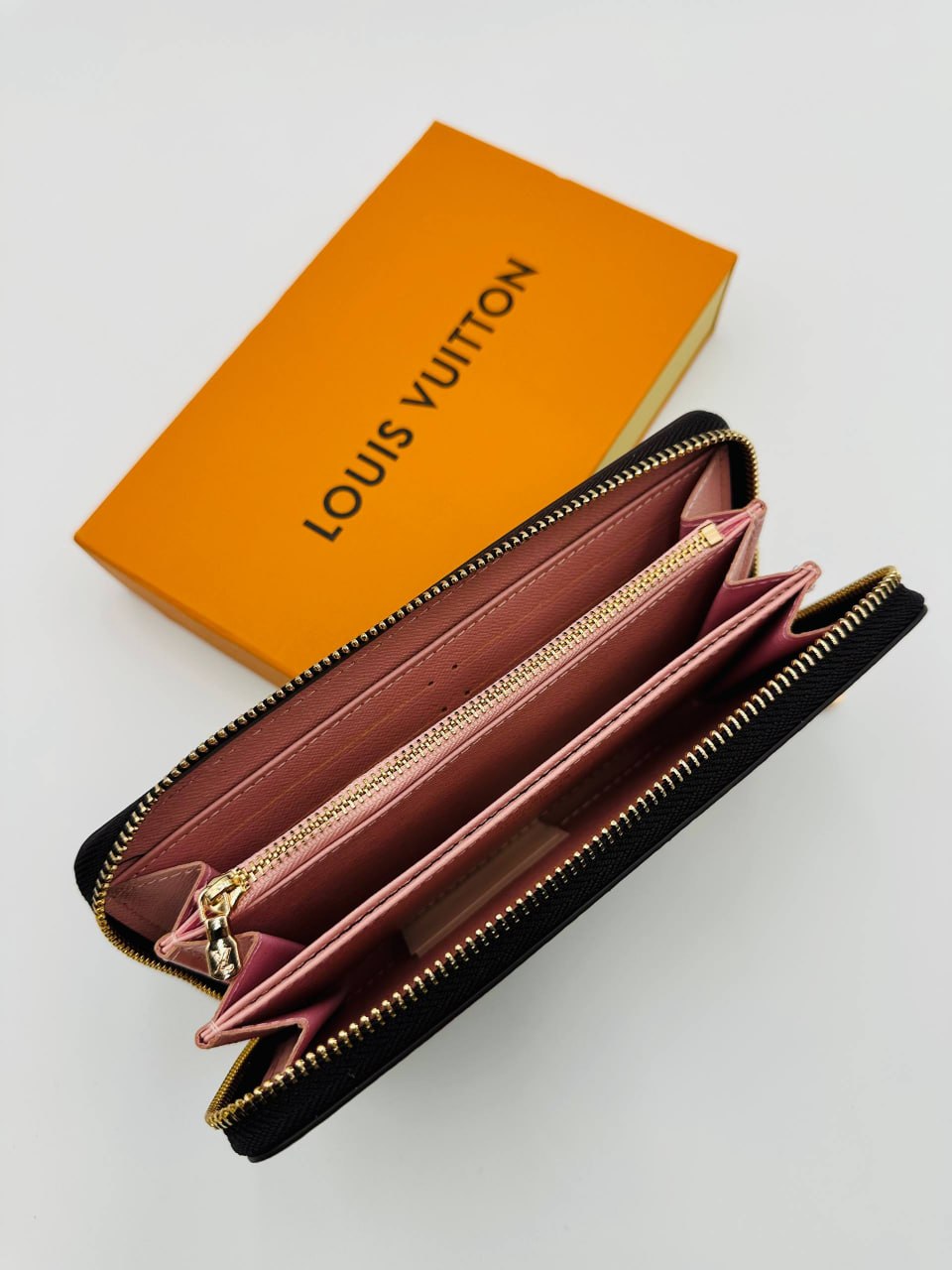 Кошелек Louis Vuitton 4