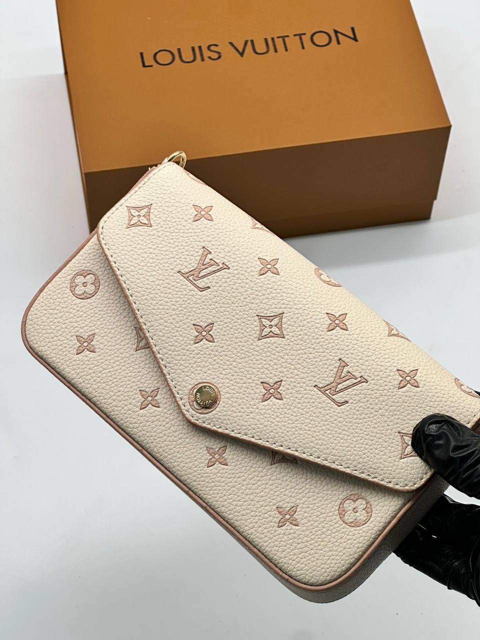Сумка Louis Vuitton 6