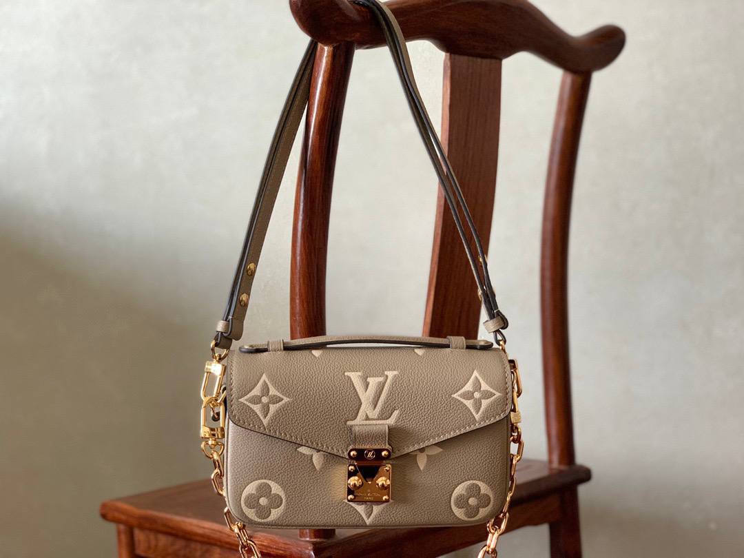 Сумка Louis Vuitton