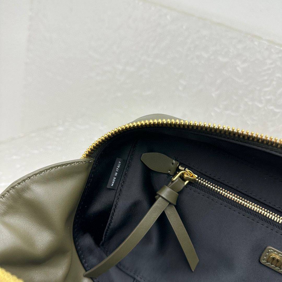 Сумка Miu Miu 8