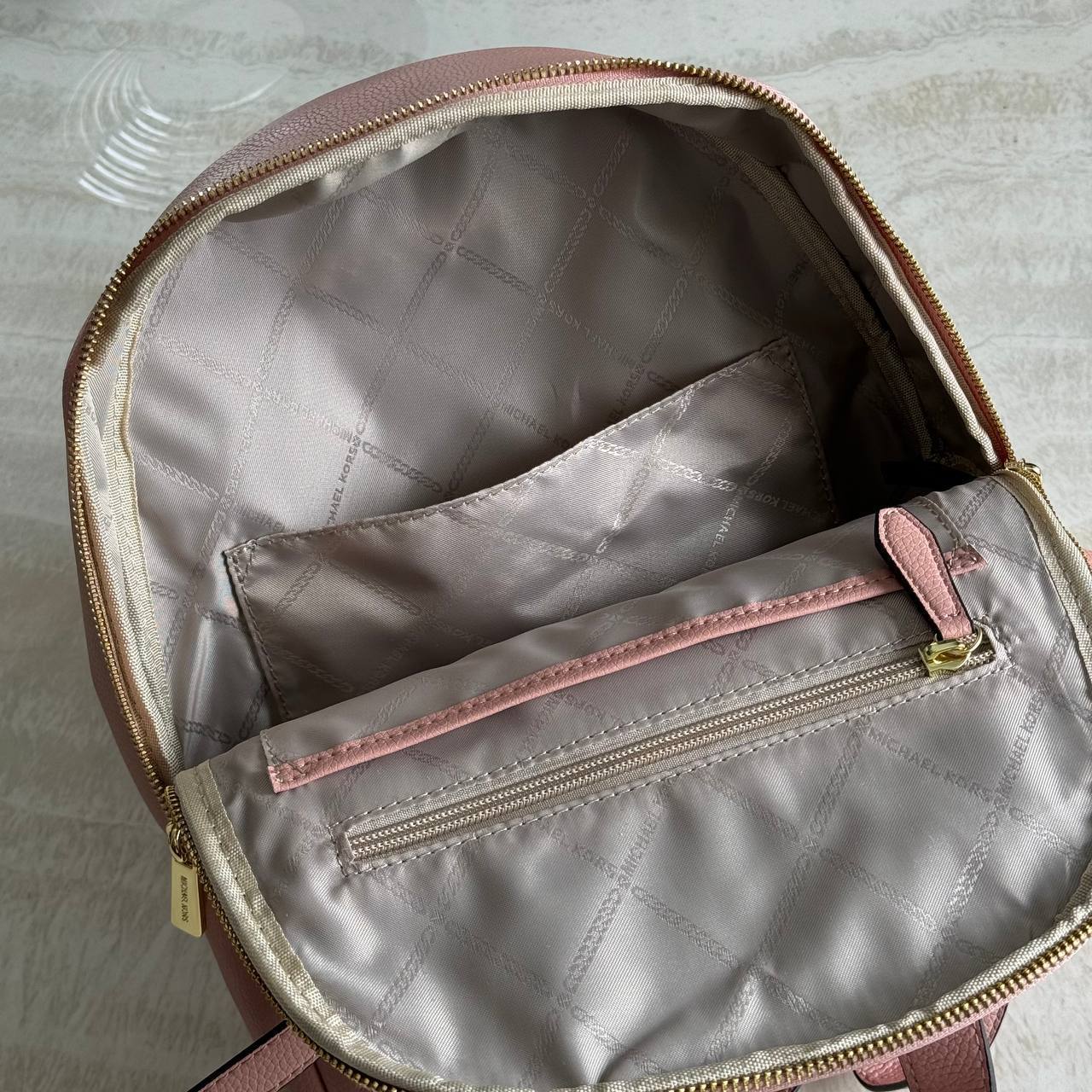 Рюкзак Michael Kors 9